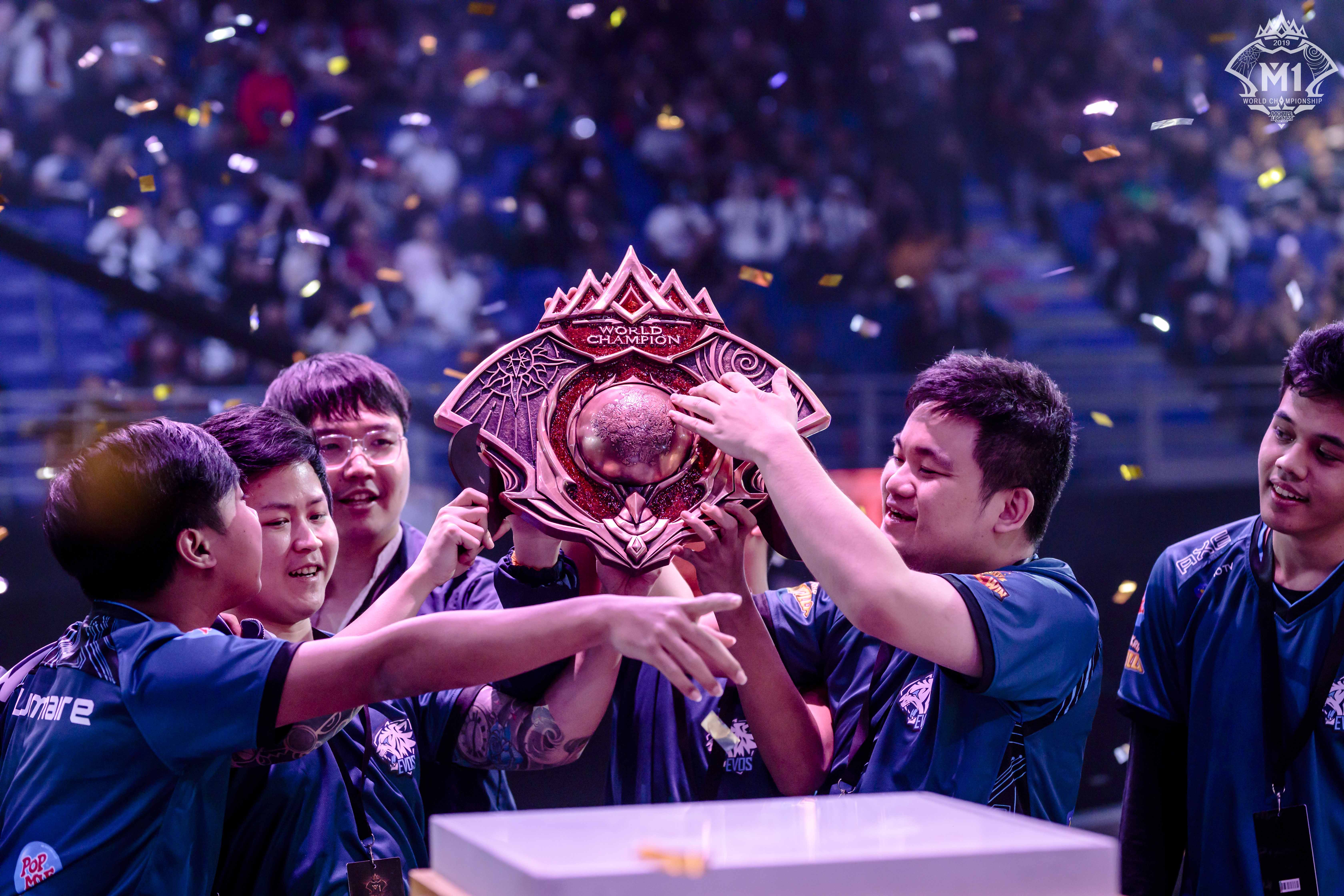 拳击战队状态火热,誓夺总冠军 拳击战队状态火热,誓夺总冠军