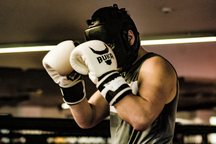 拳击球员突破自我，表现堪称完美的简单介绍