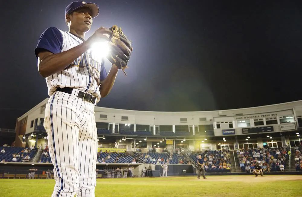 棒球迎来宿敌之战，恩怨再续