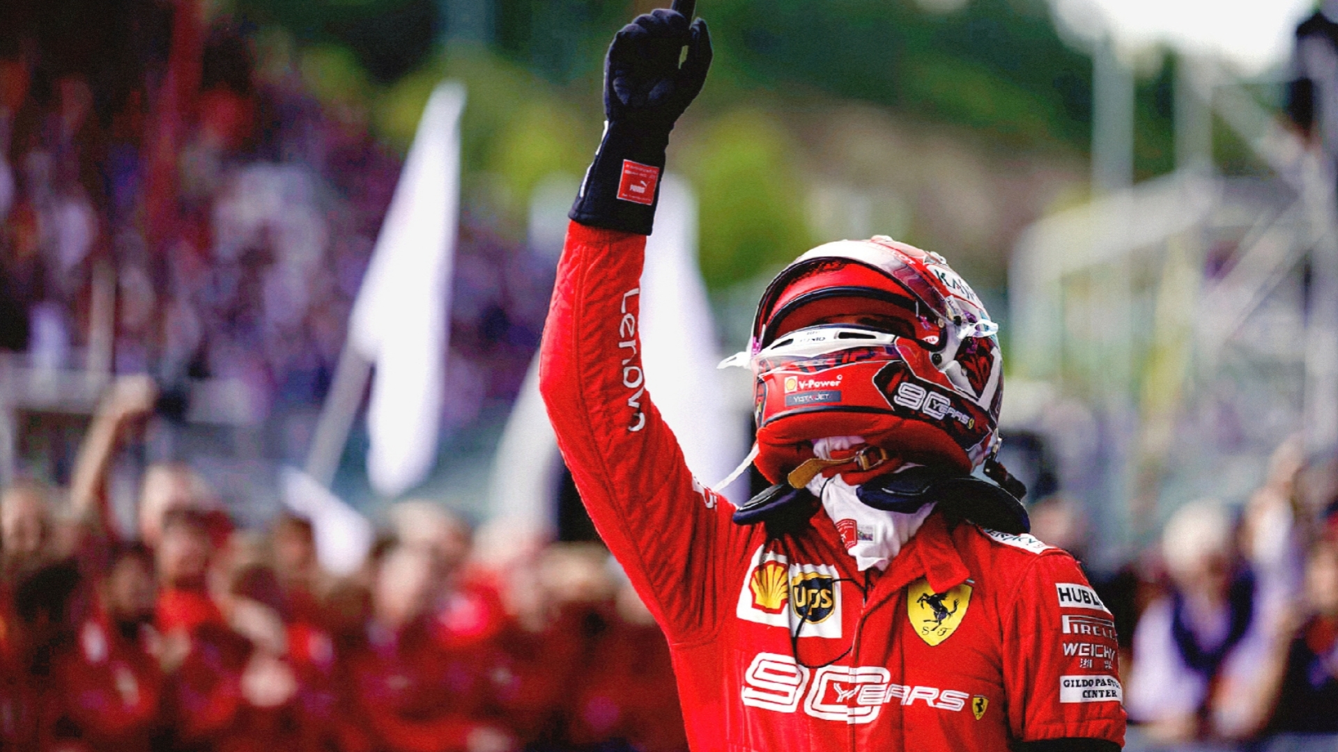 包含索伯车队绝杀哈斯车队，勒克莱尔关键制胜的词条