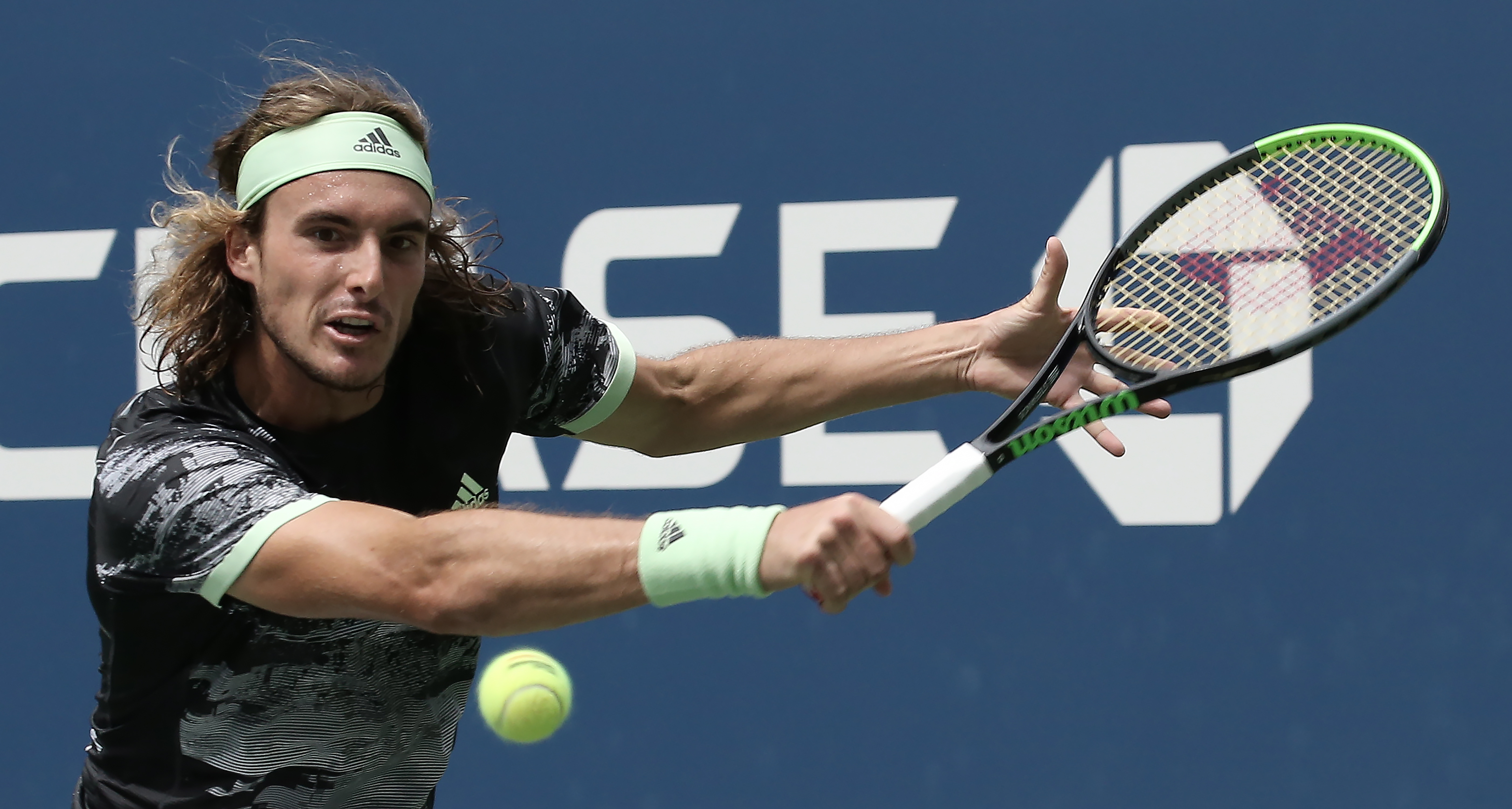 美网轻取戴维斯杯，西西帕斯刷新纪录