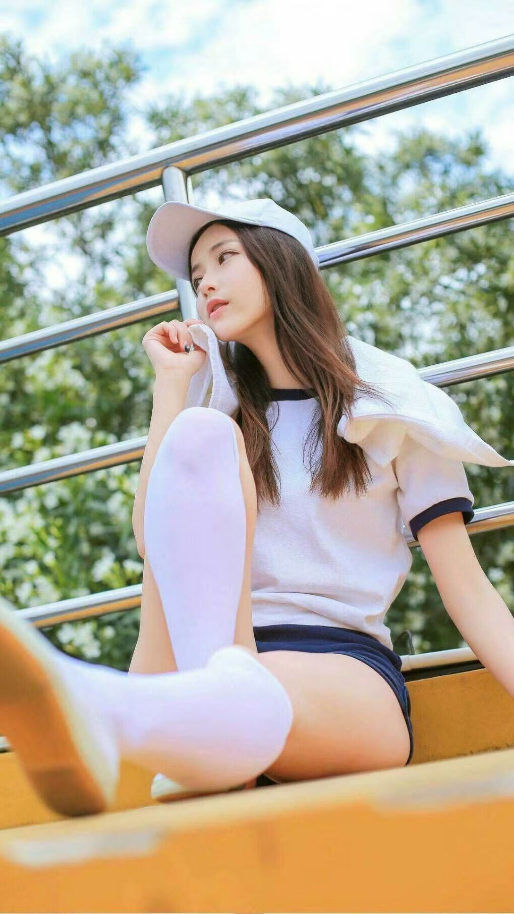 亚平宁的蓝，如何用一次收割击穿阿尔卑斯十字盾，莱万完美诠释何为决定性瞬间