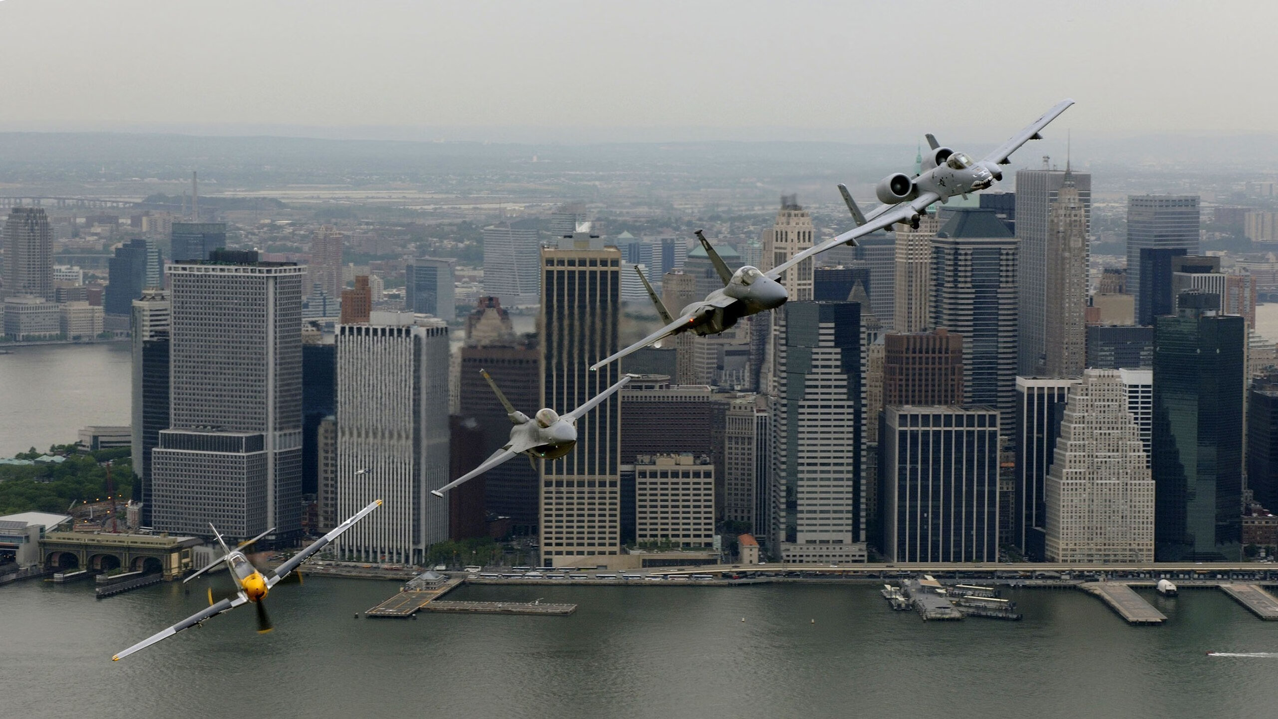 黄蜂强势拿下深圳队，范弗利特成为关键先生