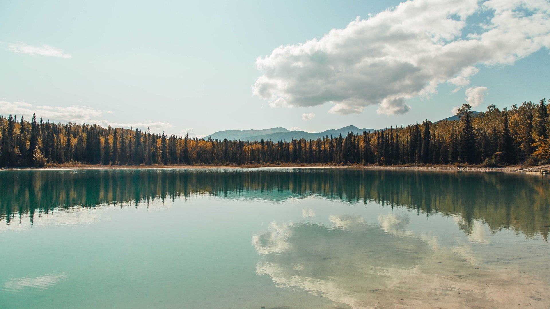 打破地理定律，当高原雄鹰在爱琴海上空奏响足球的不可能之歌